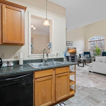 Cozy 4B 2 5B University Home King Beds Jacuzzi Charlotte Buitenkant foto