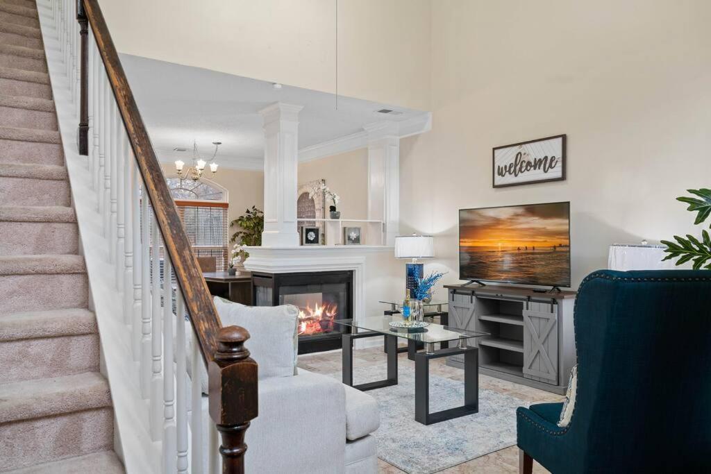 Cozy 4B 2 5B University Home King Beds Jacuzzi Charlotte Buitenkant foto