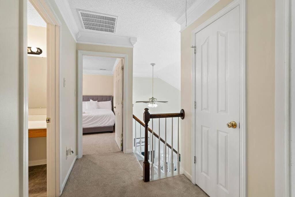 Cozy 4B 2 5B University Home King Beds Jacuzzi Charlotte Buitenkant foto