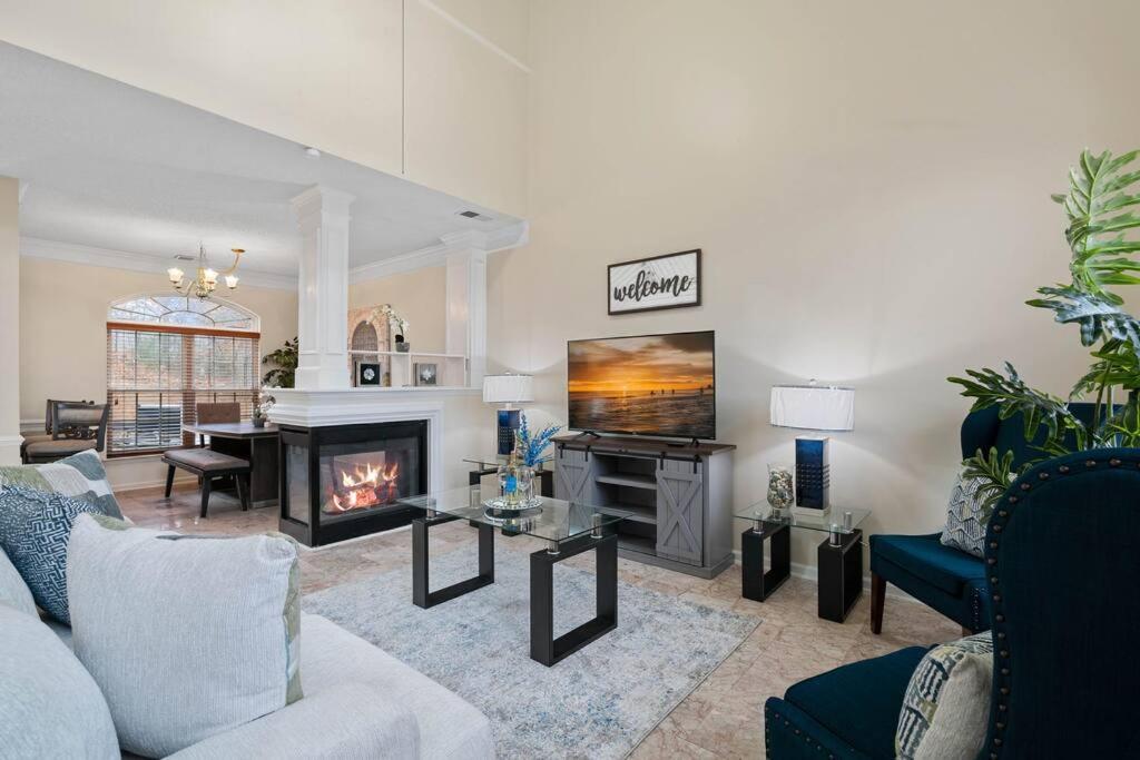 Cozy 4B 2 5B University Home King Beds Jacuzzi Charlotte Buitenkant foto